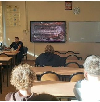 Hejt rówieśniczy i sygnały alarmowe. Spotkanie z licealistami na Woli